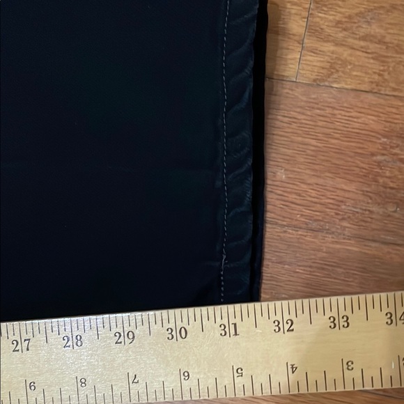 Levi's 550 Men's Black Jeans Tag Size 38 x 32 Pockets 100% cotton - Picture 10 of 12